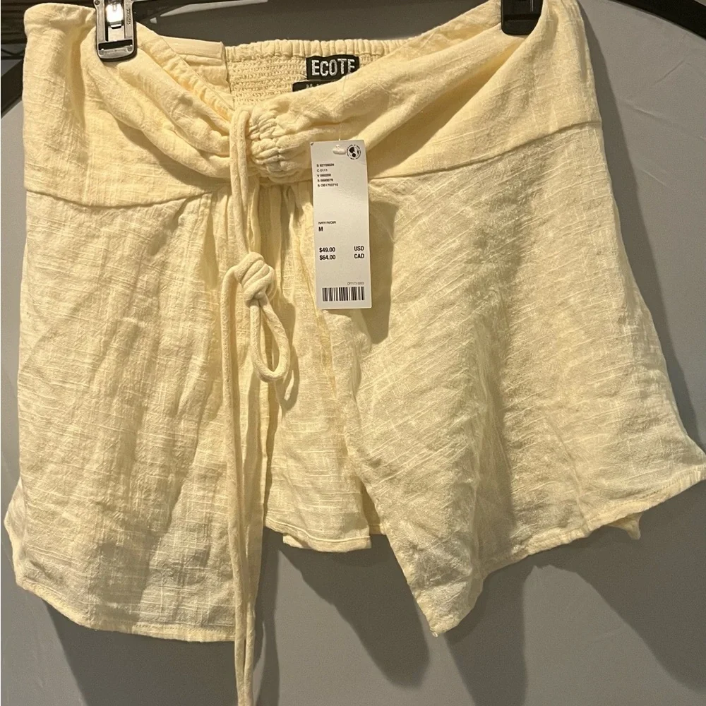 Ecote Cream High Waist Shorts with Relaxed Fit